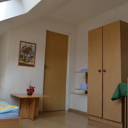 Gasthof Egida Řež