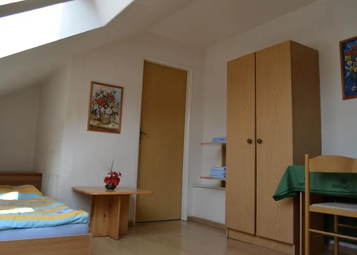 Inn Egida Rez